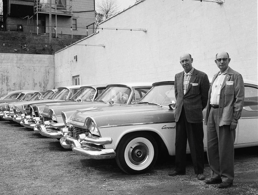 Gordon and Sparky Van Lieshout, 1958. Jessie Berghuis photo.