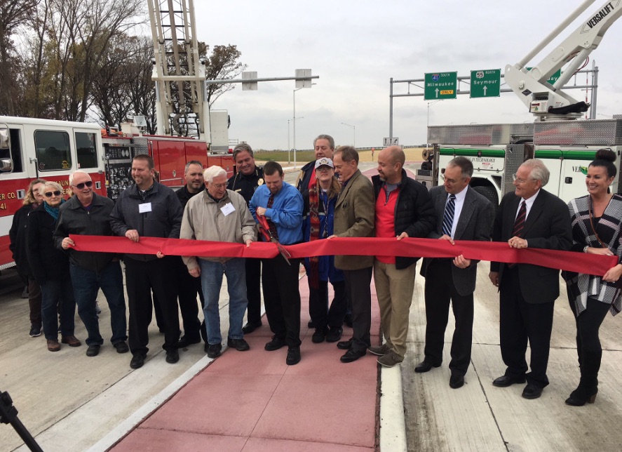 Ribbon cutting Oct. 26 for the new Highway 55, Interstate 41 interchange. WisDOT photo.