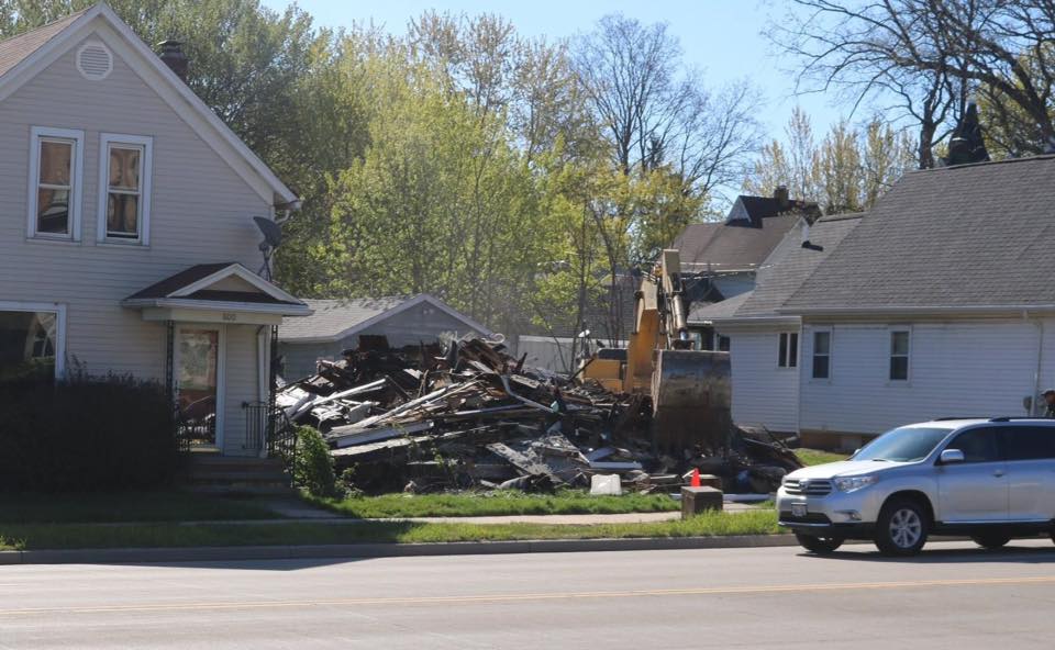 A home on Crooks Avenue that burned in March 2017 was razed in May, 2017. Photo by Tony Penterman via Kaukauna Pictures and News.