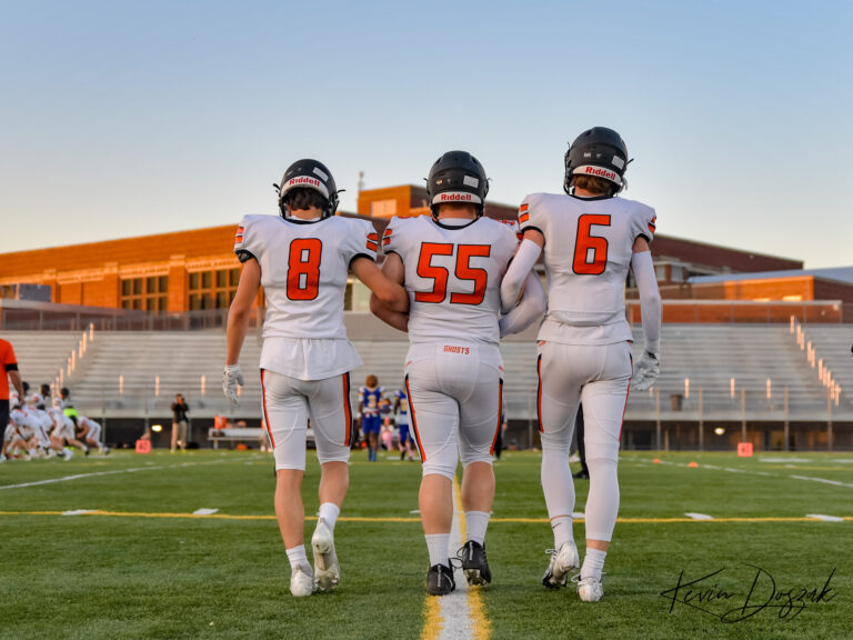 WATCH LIVE Kaukauna vs. Slinger, WIAA playoff football Kaukauna