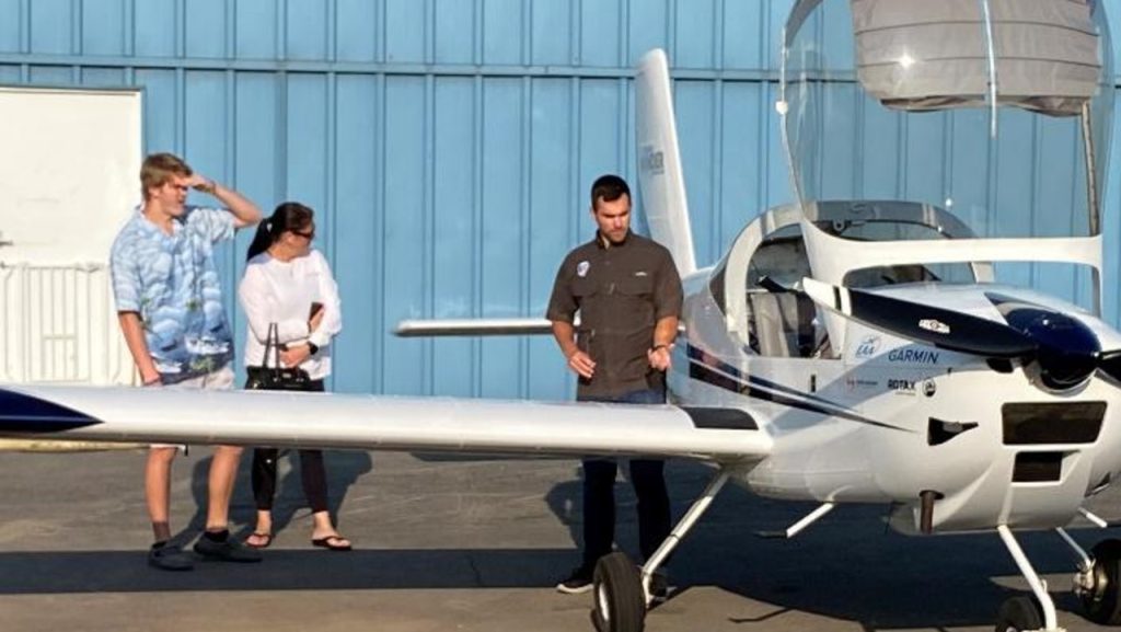 Chapter 252 President and Director of Young Eagles for EAA David Leiting going over the preflight with teen build participant Noah Merten prior to Noah’s Young Eagle flight. David is flying a Van’s RV-12iS, the same type of aircraft the teens are building. The aircraft pictured was built in one week, during AirVenture 2018, hence the name “One Week Wonder.”