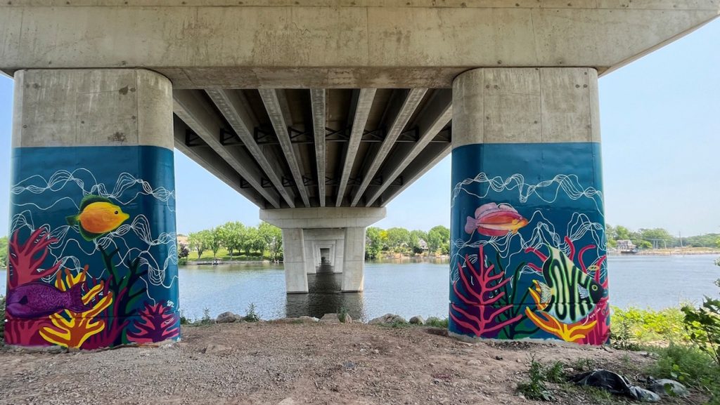 New murals brighten Loop the Locks trail - Kaukauna Community News