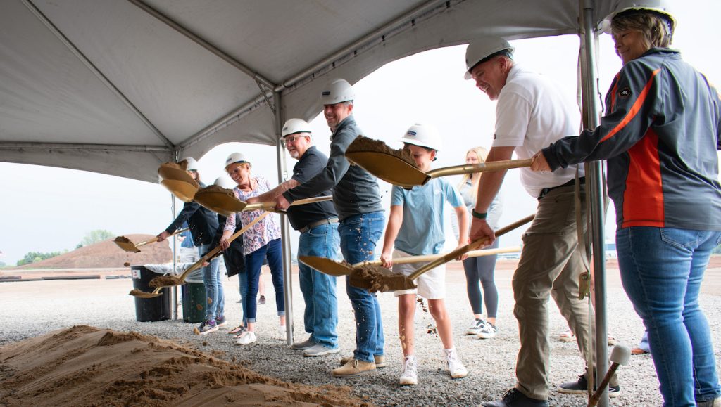 Construction begins on new headquarters at Kaukaunabased Midwest