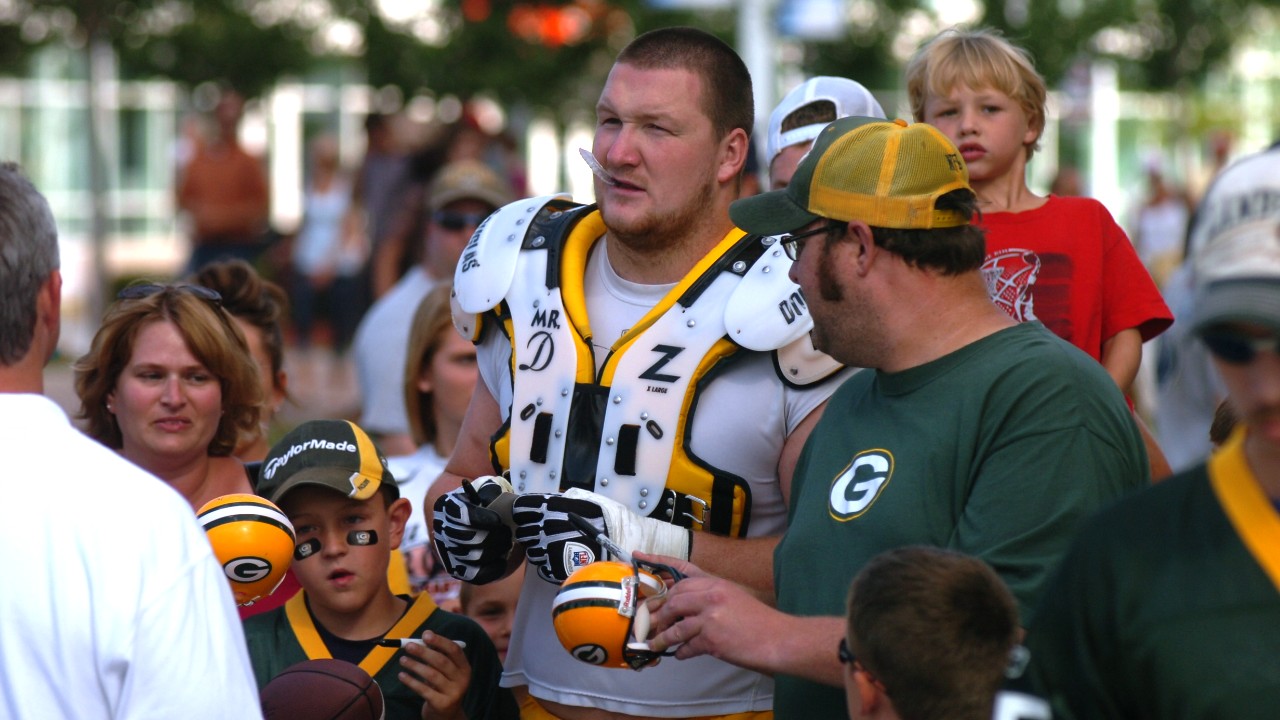 Former tackle Bryan Bulaga, who played for the Green Bay Packers for 10 seasons (2010-19), will retire as a Packer.