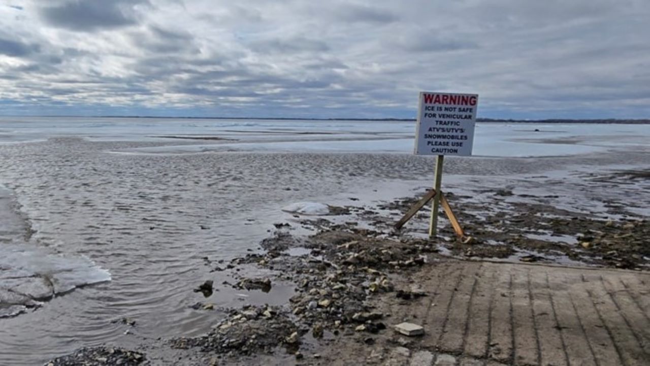 Authorities are warning people to stay off thin ice on Lake Winnebago and Green Bay following several days of unseasonably warm weather.