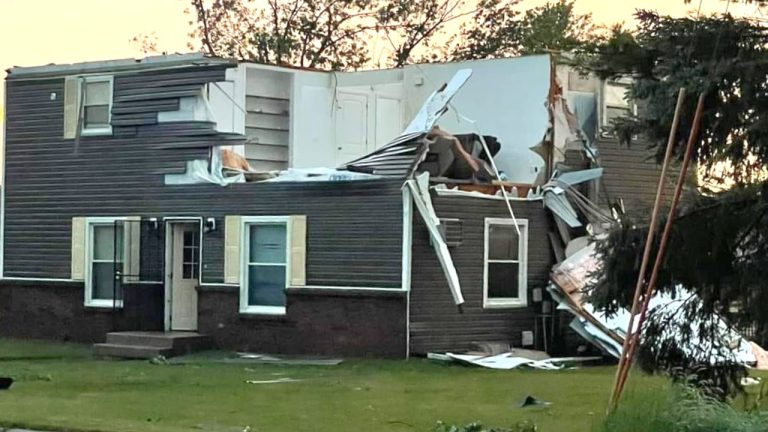 Tornado hits major Wisconsin city causing significant damage - Kaukauna ...