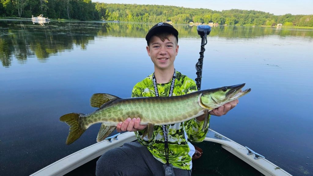 The high school fishing community is organizing a fundraiser to support an Appleton teen seriously injured last month in a freak power washer accident.