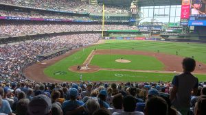 Brewers close out the Cubs to advance to the NLCS