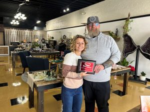 New rock shop, community space opens in Kaukauna