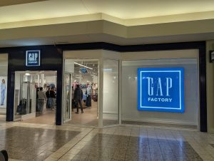 Gap Factory opens in Fox River Mall